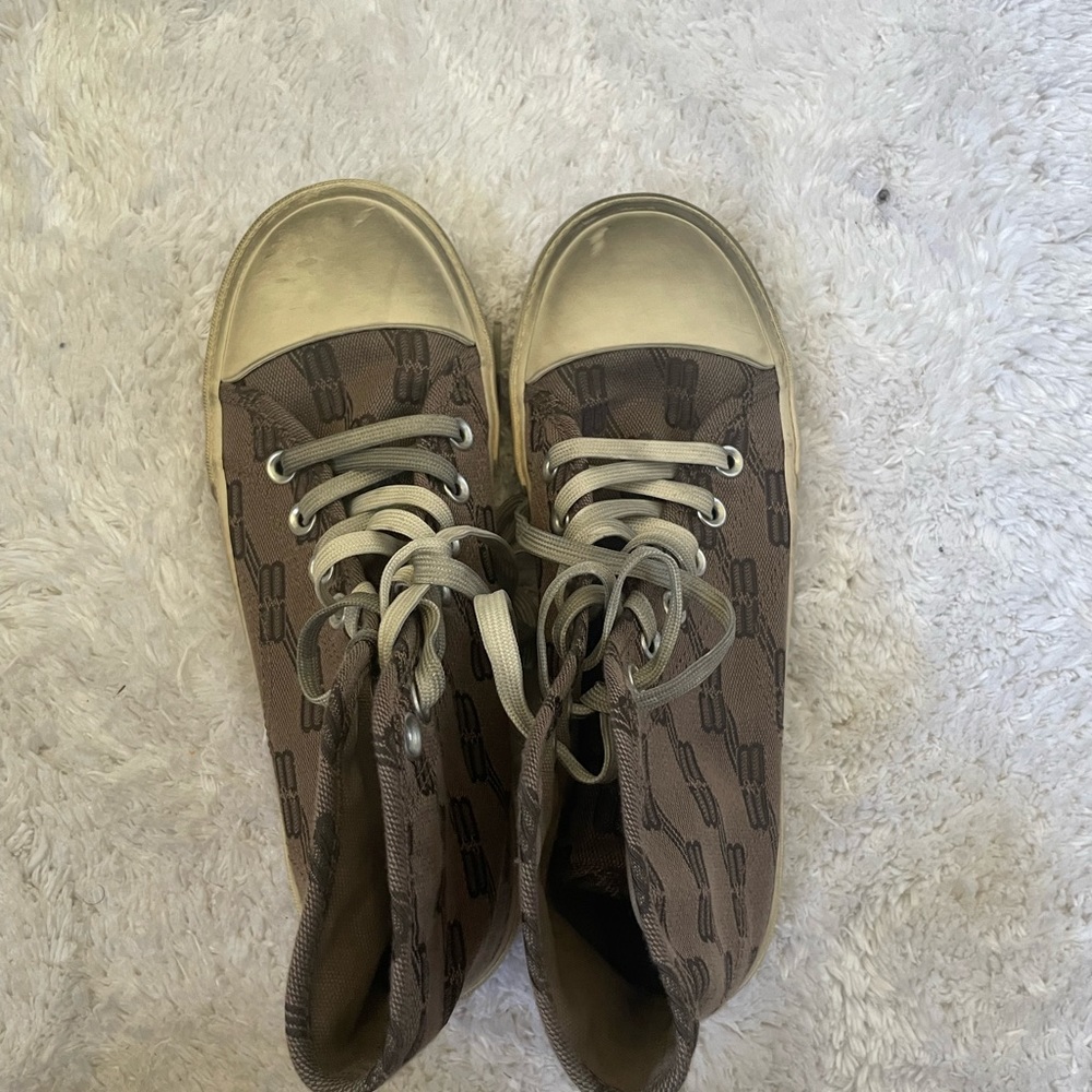 Balenciaga distressed looking high top sneakers. Size 39.